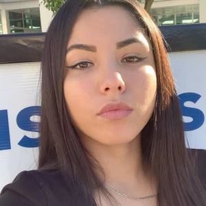 Meet your Posher, Nathalia